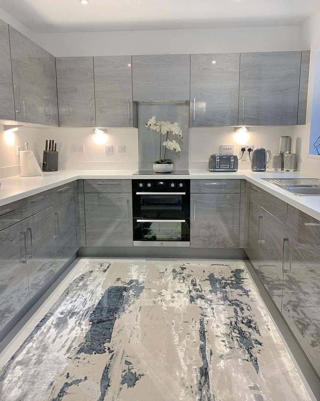 إضاءة مطبخ كلاسيكية