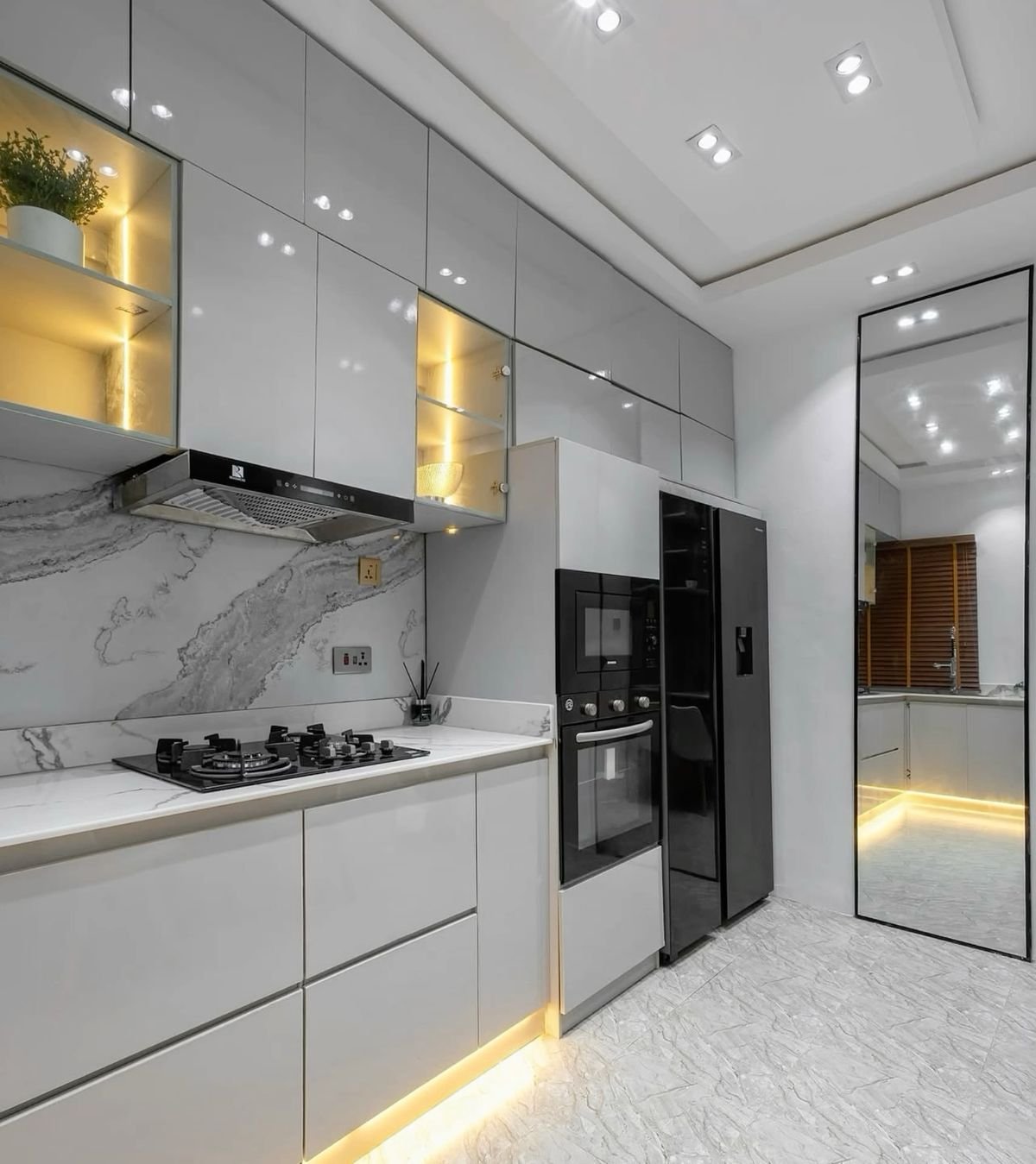 ألوان مطابخ مودرن عصرية 2025