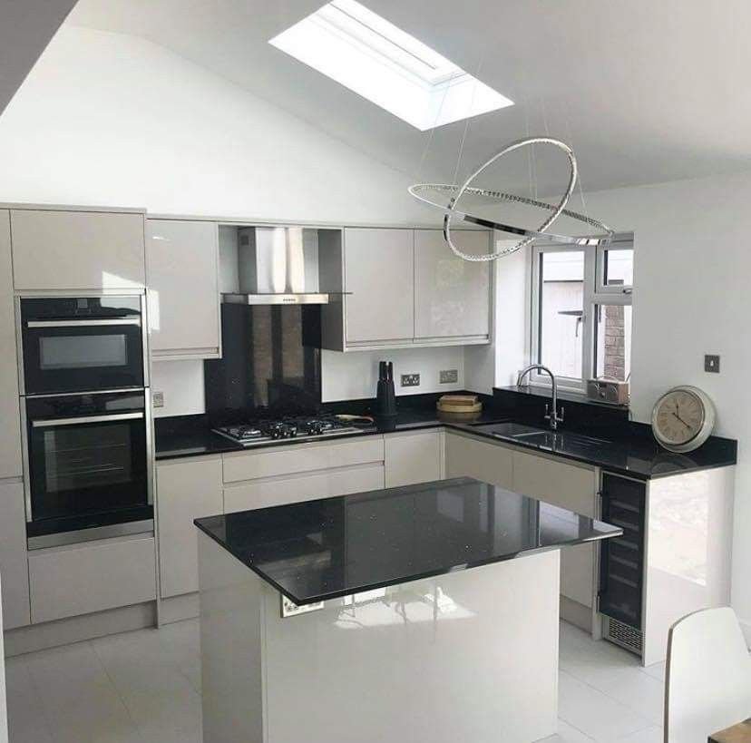 مطبخ مفتوح مدمج الأجهزة