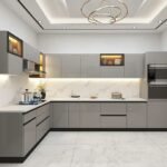 تصميم مطبخ حديث في حي النسيم بالرياض بخزائن عصرية وإضاءة مميزة