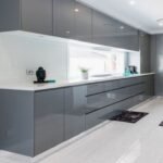 حلول تخزين مبتكرة للمطابخ الصغيرة